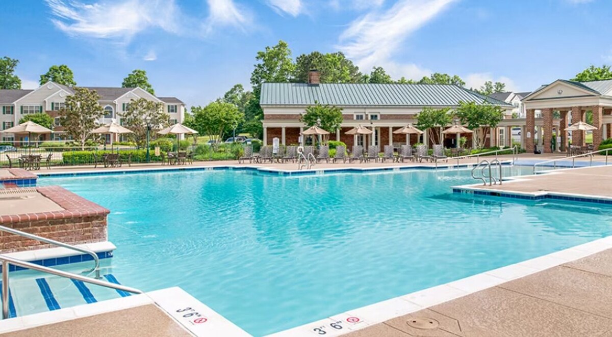 2 Bedroom Condo at Greensprings – Williamsburg!
