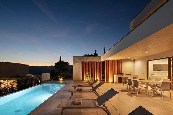 Holiday Home Swimming Pool