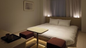 [Standard King] 18㎡ / Bed width 1,800mm This room can be used by 1 to 2 people.