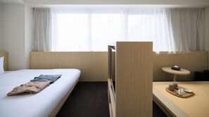 [Deluxe Corner King] 27㎡ / Bed width 1,800mm This room can be used by 1 to 2 people.