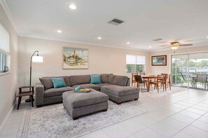 Open Floor Plan with lots of Space to Hang Out