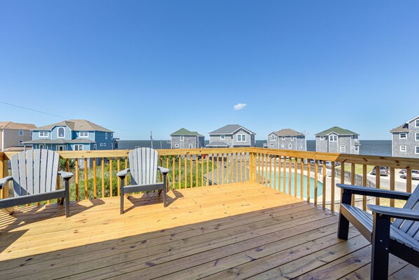 18-Surf-Or-Sound-Realty-1117-Island Magic-Deck-2