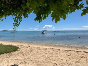 Private beach (1)