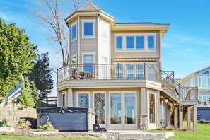 3 Stories, 4 BR, 3.5 BA, 2 Living Rooms, 4400 Sq Ft, and Lake Views from everywhere