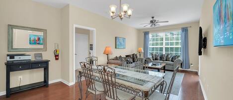 Dinning and Family Room 