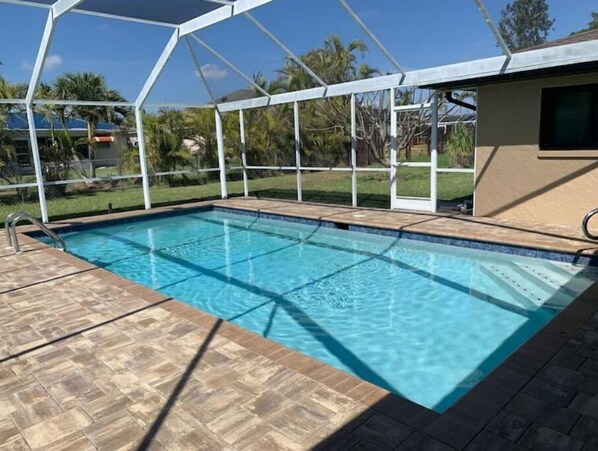 Your personal screened in pool and lanai