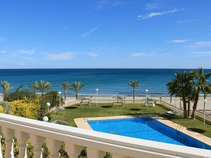 Water, Sky, Plant, Cloud, Building, Swimming Pool, Blue, Azure, Tree, Seaside Resort