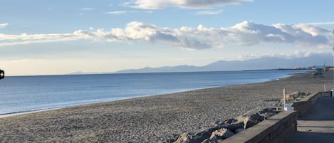 Vue sur la plage ou l’océan