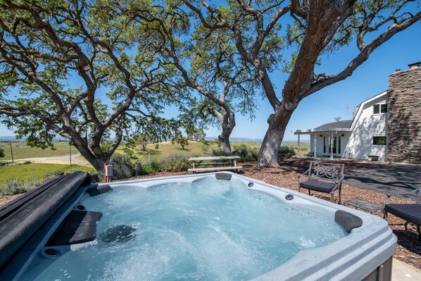 Bain à remous extérieur