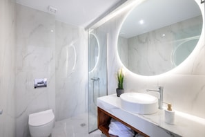 Creta Sun,101 Luxury Studio, Modern Bathroom