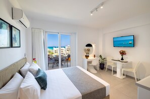 Creta Sun,103 Luxury Studio, Cozy Bedroom