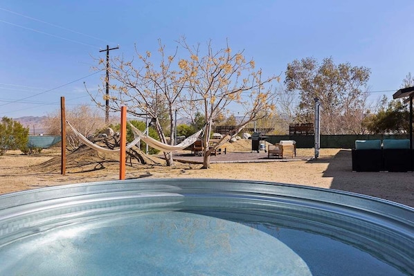 Bain à remous extérieur