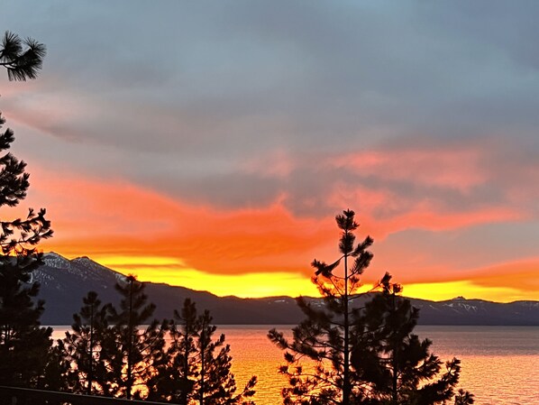 Tahoe lake has the most amazing sunsets only a short 20 second walk and you are on the lake