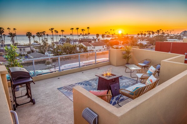 Rooftop patio lounge and grill