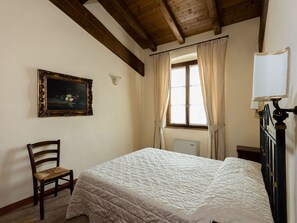 Furniture, Building, Property, Comfort, Window, Wood, Lighting, Interior Design, Lamp, Cabinetry