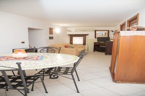 Living and dining room