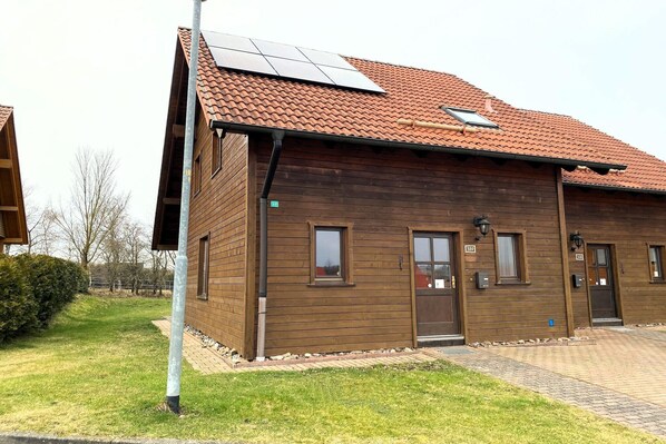 Außenseite Ferienhaus [Winter]