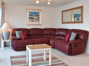 Comfortable seating within living area | Kings Haven, Mount Batten, near Plymouth