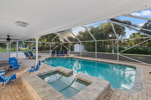 Jacuzzi and Pool