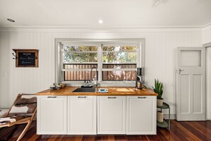 Kitchen with city and ocean views (3)