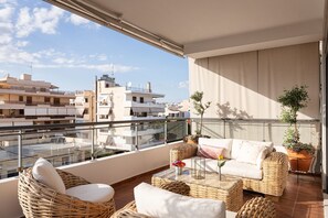 Living Room / Terrace / City View