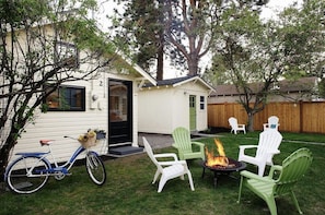The Cottage shares a backyard with The Mill Cottage.