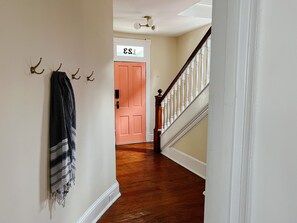 Entryway with some storage. Beach towels provided!