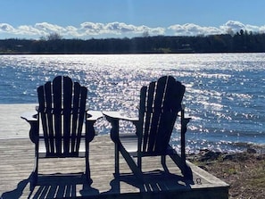 Relax with waterfront view 