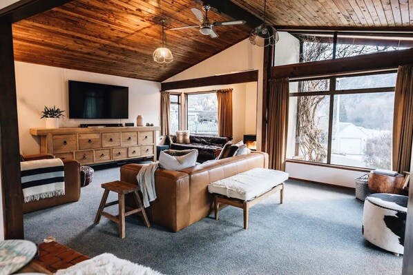 Main Living Room with mountain views
