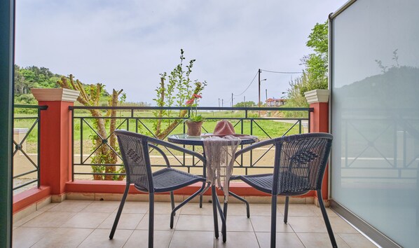 Logas Beach Studio 4 Corfu- By the Balcony
