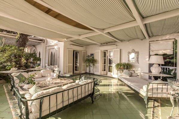 Activities, Amenities, Building Exterior, Garden, Spring, Summer, Wellness