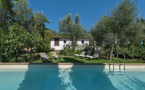 Activities, Amenities, Building Exterior, Facilities, Garden, Main Entrance, Pool, Room Detail, Spring, Summer
