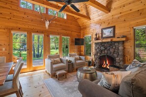 020-5738_230605_JILLROSELL CABIN 2
