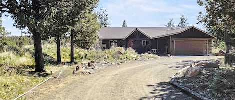 1618520849188squaw_creek__acampbell@familytimevacationrentals.com00000_br