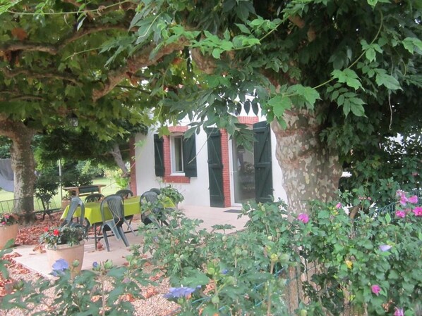 Photo 0