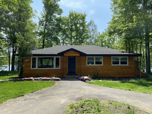 Front of the house 