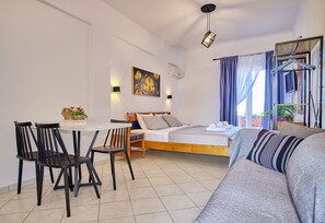 Logas Beach Studio 8 Corfu-Interior