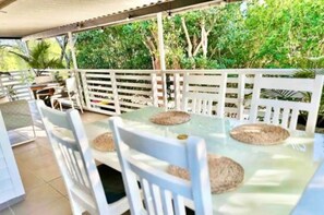 Outdoor dining