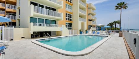 Redington Beach Vacation Rental | 2BR | 2BA | 1,048 Sq Ft | Stairs Required