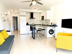 Newly refurbished kitchen & living room