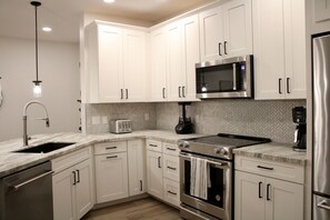 Kitchen w/small appliances