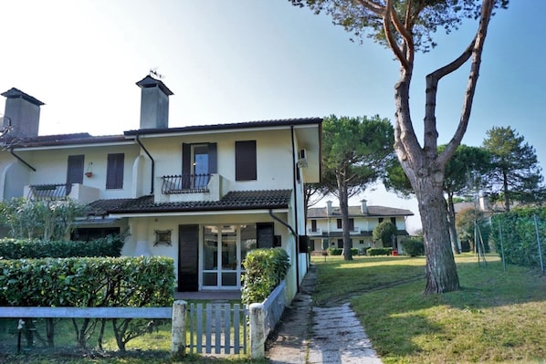 Extérieur maison de vacances [été]