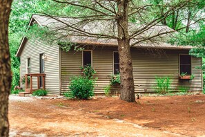 Sprinkles of nature and flowers through out the entire property.