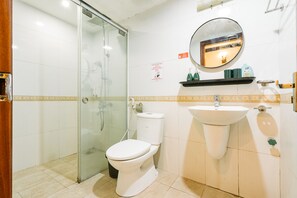 Bathroom with big size, 3 mode shower modes