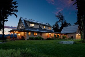 Stunning Owl`s Head Estate