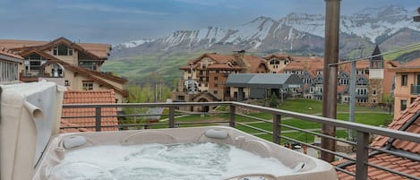 Baignoire à remous extérieure