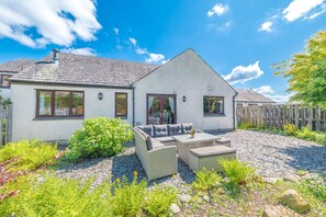 Clemmies Cottage Lake District exterior rear
