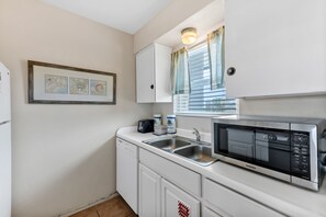 Kitchen - Kitchen