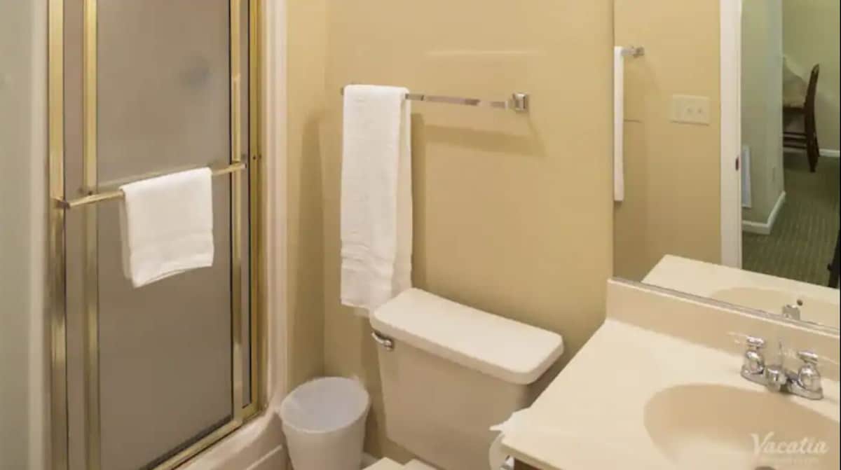 Lovely 3 Bedroom Suite @ The Historic Powhatan!