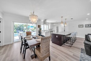 Dining Room, Dining Table, Furniture, Indoors, Table